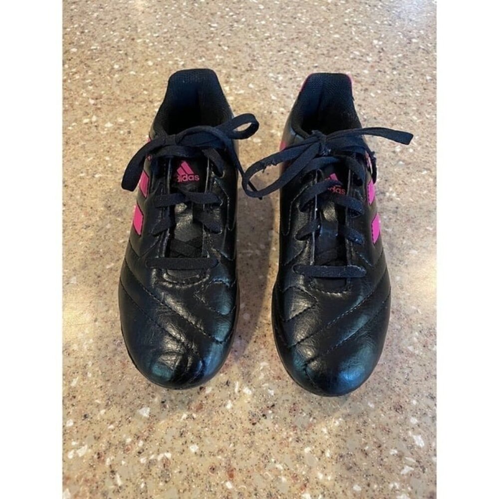 Adidas Soccer Cleats size 1‎